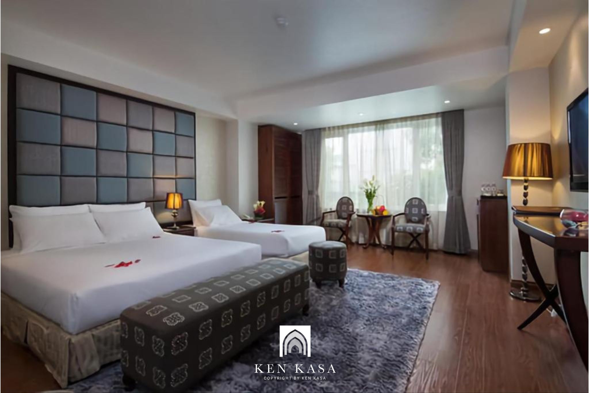 mẫu khách sạn gia đình 10